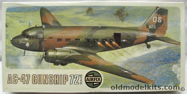 Airfix 1/72 Douglas AC-47 Gunship, 04016-7 plastic model kit